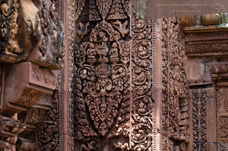 Banteay Srei Carving