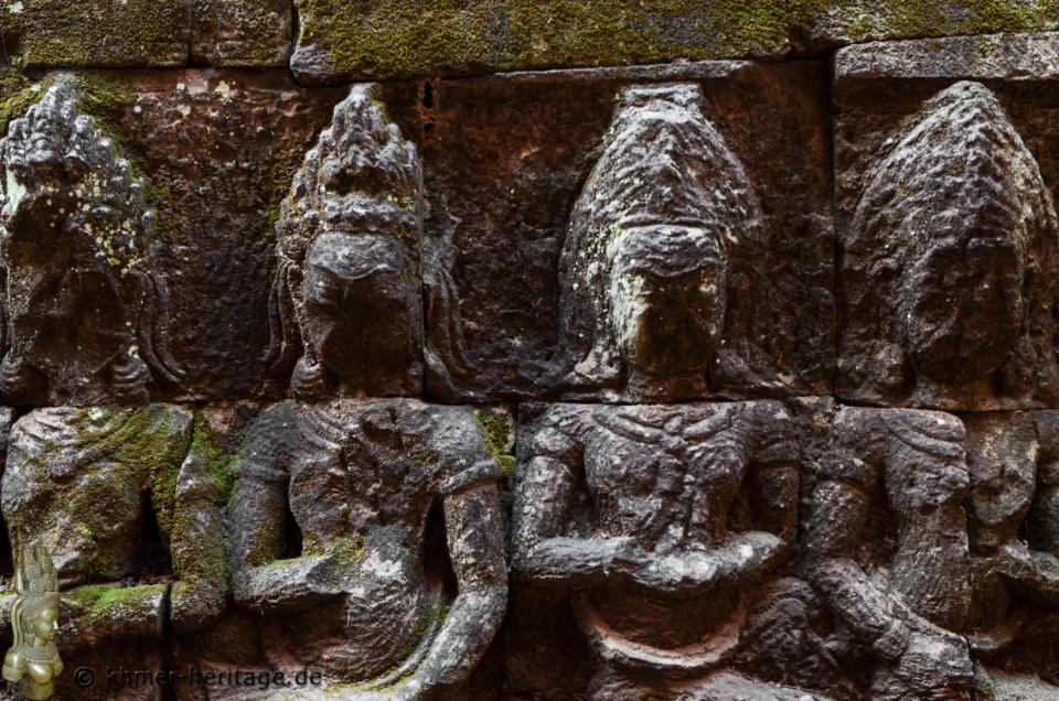 157 DSC3901 Leper King Terrace