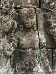 Devata of Banteay Kdei Flachrelief einer Devata im Banteay Kdei Tempel / Bas Relief of a Devata at Banteay Kdei Temple