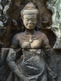 Devata of Banteay Kdei Flachrelief einer Devata im Banteay Kdei Tempel / Bas Relief of a Devata at Banteay Kdei Temple
