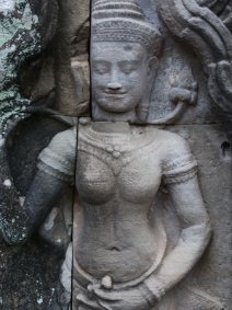 Devata of Banteay Kdei Flachrelief einer Devata im Banteay Kdei Tempel / Bas Relief of a Devata at Banteay Kdei Temple