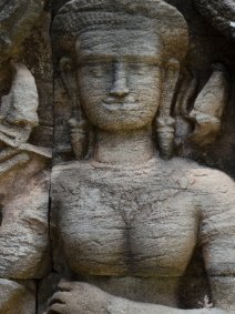 Devata of Banteay Kdei Flachrelief einer Devata im Banteay Kdei Tempel / Bas Relief of a Devata at Banteay Kdei Temple