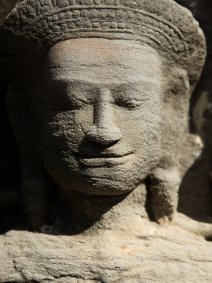 Faces of Banteay Kdei Gesicht einer Devata im Banteay Kdei Tempel / Face of a Devata at Banteay Kdei Temple