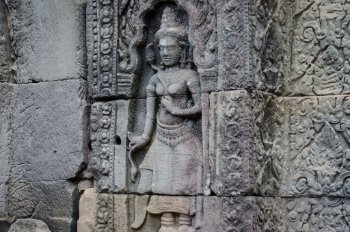 Walls of the Devata Devata Skulptur an einer Wand im Banteay Kdei Tempel / Devata Sculpture at a Wall at Banteay Kdei Temple