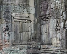 Banteay Kdei - Walls Banteay Kdei Tempel Flachreliefwand / Banteay Kdei Temple Bas Relief Wall