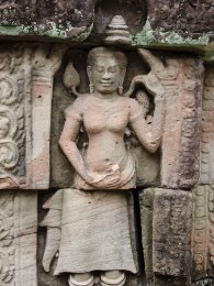 Banteay Prei Skulptur einer Devata-Apsara im Banteay Prei Tempel / Sculpture of a Devata-Apsara at Banteay Prei Temple
