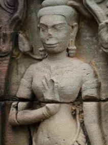 Banteay Prei Devata mit sanftem Lächeln, Banteay Prei Tempel / Devata with a gentle smile, Banteay Prei Temple