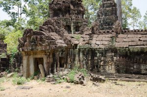 Banteay Prei Außenansicht des Tempels und den Gopurams, Banteay Prei / Exterior view of the Temple and the Gopuram, Banteay Prei