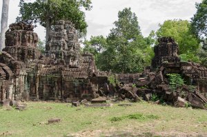 Banteay Prei Außenansicht des Tempels und den Gopurams, Banteay Prei / Exterior view of the Temple and the Gopuram, Banteay Prei