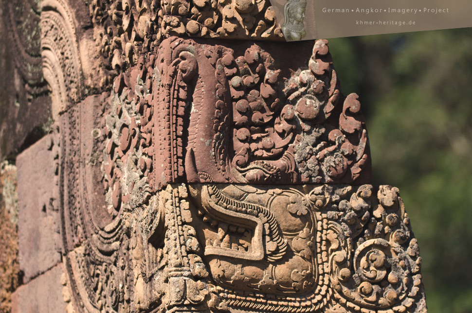 Banteay Srei Makara