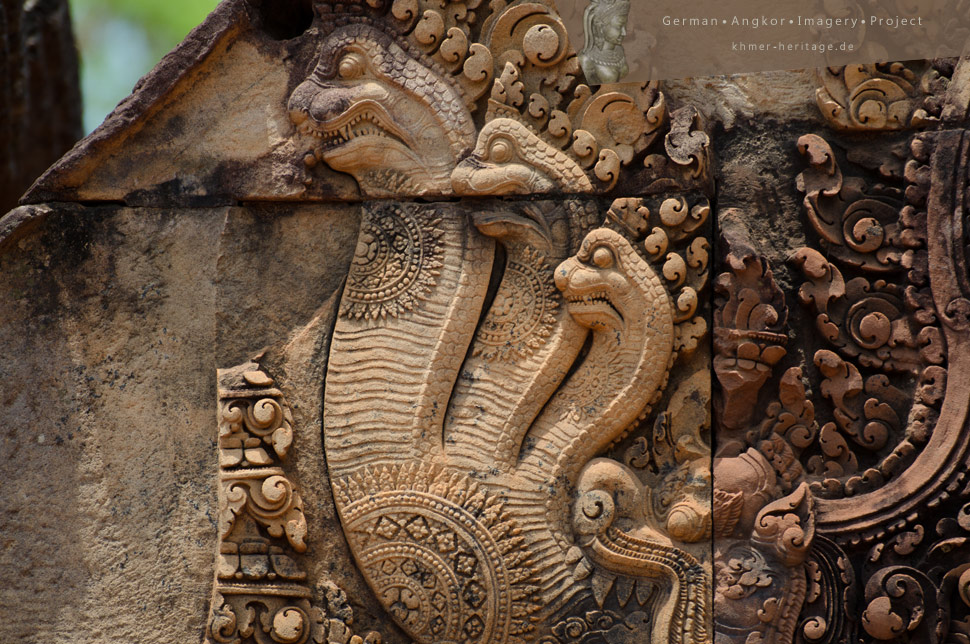 Banteay Srei Naga