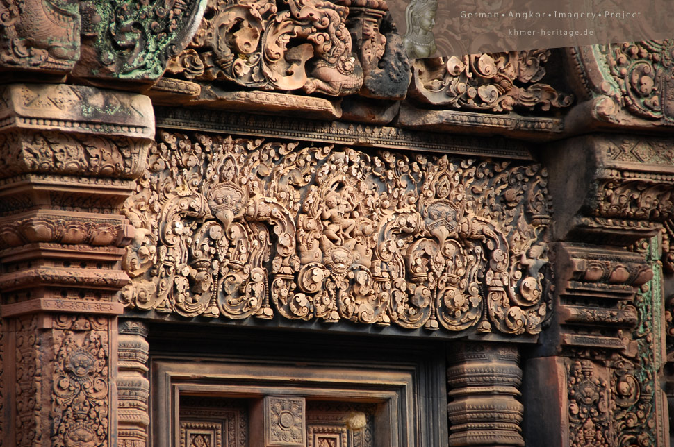 Banteay Srei Lintel