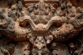 Banteay Srei - Kala Dämon Kala abgebildet auf einem Sturz / Demon Kala depicted on a lintel