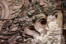 Banteay Srei - Naga Naga Basrelief im Banteay Srei Tempel / Nagabas relief at Banteay Srei Temple