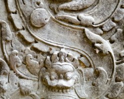 Banteay Thom Stone carving at Banteay Thom Temple