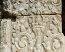 Banteay Thom Stone carving at Banteay Thom Temple