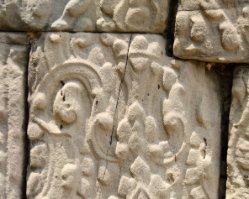 Banteay Thom Stone carving at Banteay Thom Temple