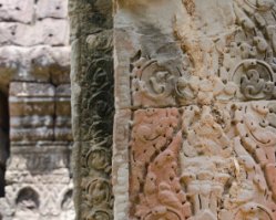 Banteay Thom Stone carving at Banteay Thom Temple