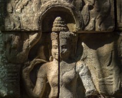 Banteay Thom Devata at Banteay Thom Temple
