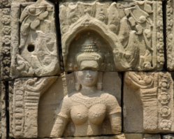 Banteay Thom Devata at Banteay Thom Temple