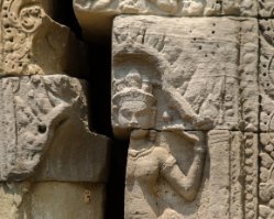 Banteay Thom Devata at Banteay Thom Temple