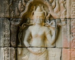 Banteay Thom Devata at Banteay Thom Temple