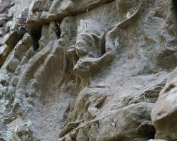 Banteay Thom Pediment - The assault of Mara