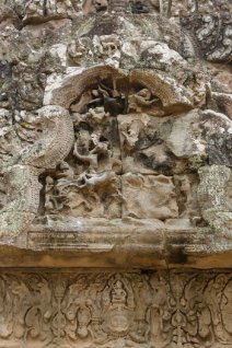 Chau Say Tevoda Tympanum Giebel und Sturz mit Flachreliefs im Chau Say Tevoda Tempel / Pediment and Lintel with bas-reliefs at chau say tevoda temple