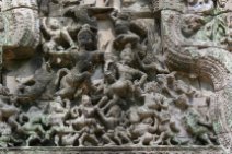 Thommanon Tanzende Figuren auf einem Giebel im Thommanon Tempel / Dancing figures on pediment at Thommanon