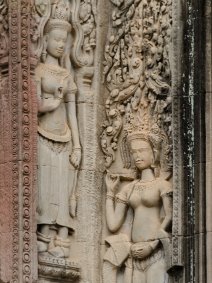 Thommanon Devata und Apsara an den Wänden des Thommanon Tempels / Devata and Apsara on the walls of Thommanon Temple