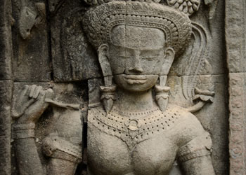 Thommanon Devata detail